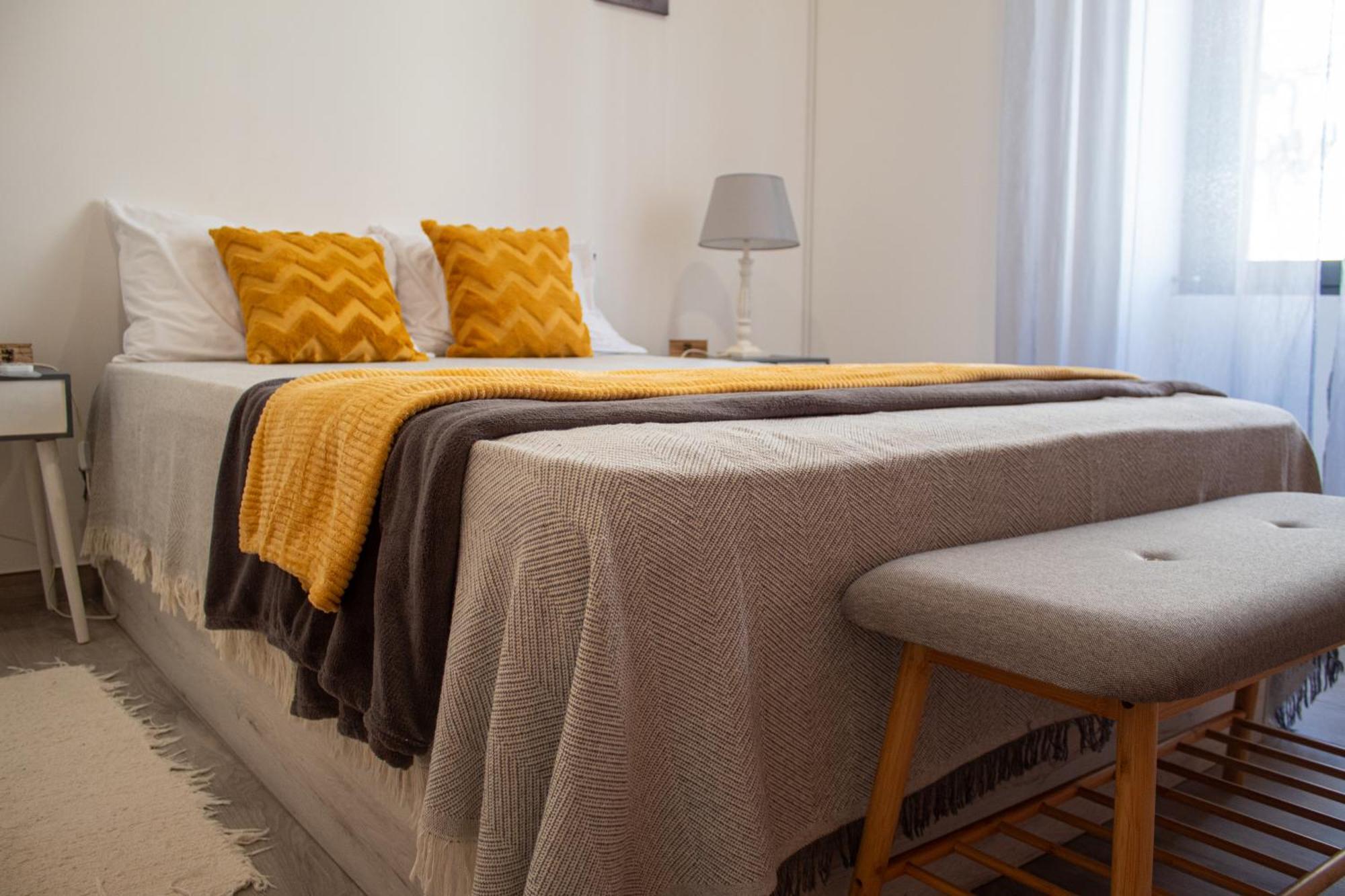 Casa Amarela - Conforto E Localizacao Central! Dystrykt Dystrykt Faro Zewnętrze zdjęcie
